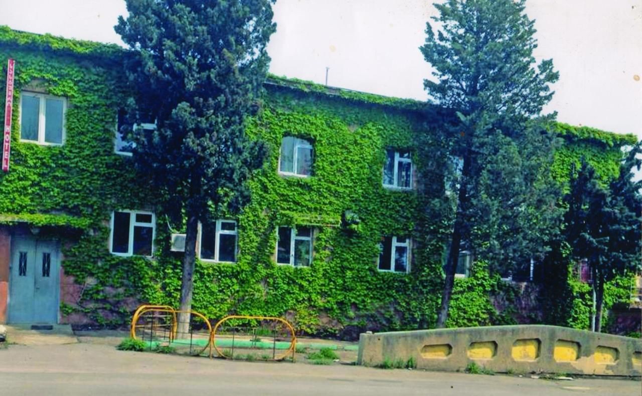 Отель Hotel Lilo near Airport Тбилиси-35