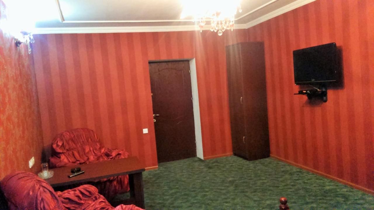 Отель Hotel Lilo near Airport Тбилиси-46